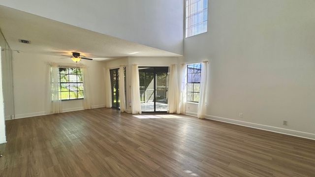 1746 Harborside Circle, Wellington, FL 33414