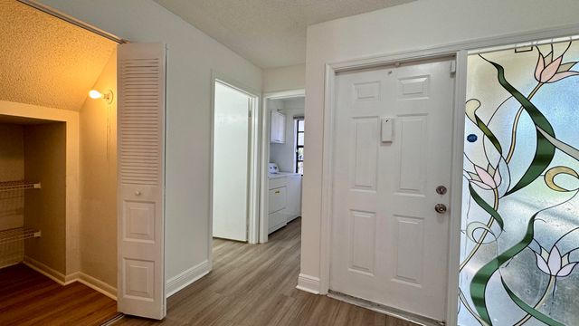 1746 Harborside Circle, Wellington, FL 33414