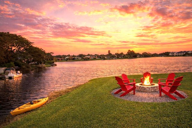 1746 Harborside Circle, Wellington, FL 33414