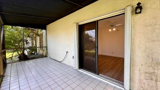 1746 Harborside Circle, Wellington, FL 33414