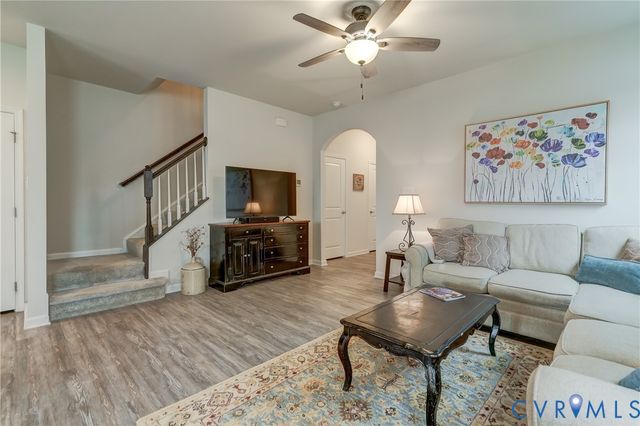 8994 Ringview Dr, Mechanicsville, VA 23116