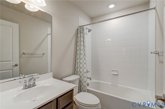 8994 Ringview Dr, Mechanicsville, VA 23116