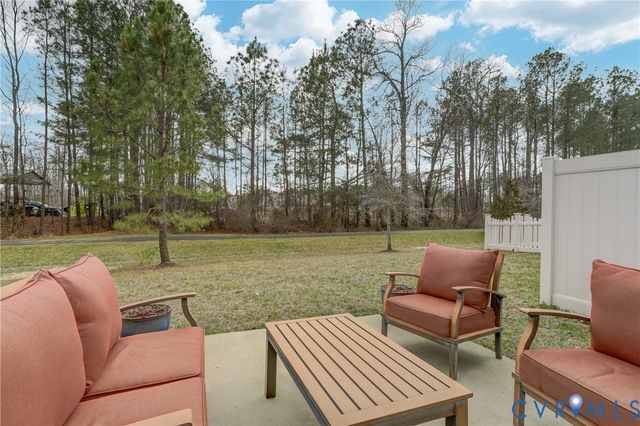 8994 Ringview Dr, Mechanicsville, VA 23116