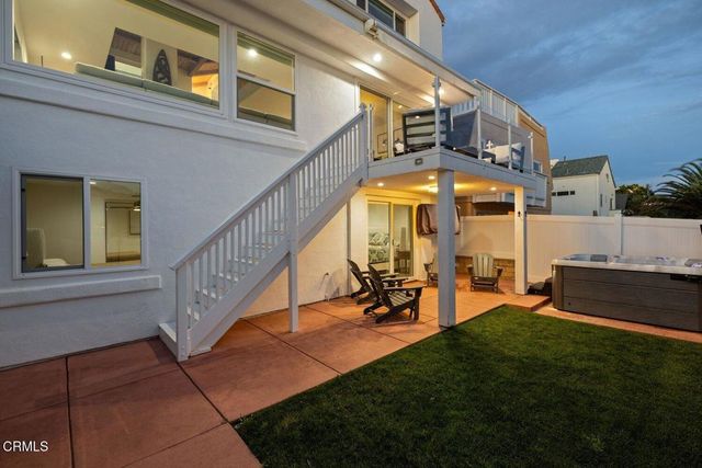 105 Malibu Avenue, Oxnard, CA 93035