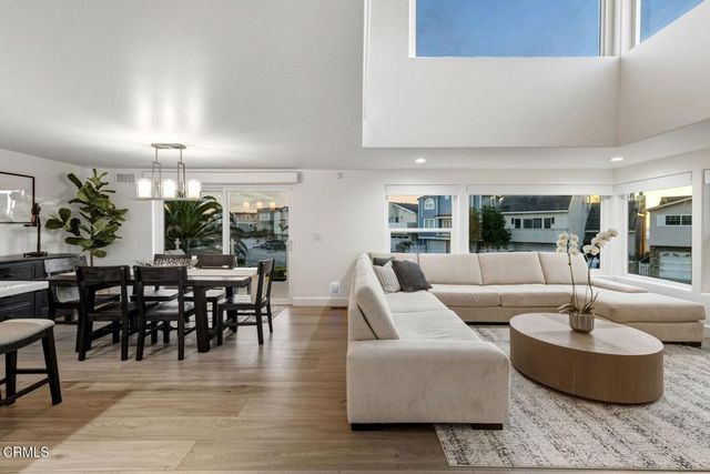 105 Malibu Avenue, Oxnard, CA 93035