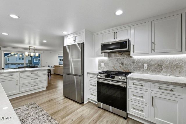 105 Malibu Avenue, Oxnard, CA 93035