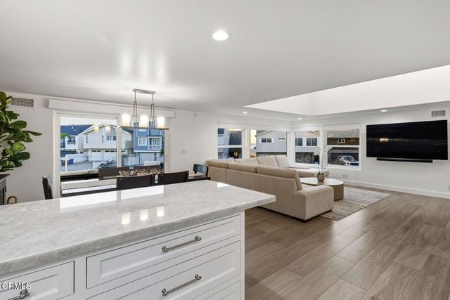 105 Malibu Avenue, Oxnard, CA 93035