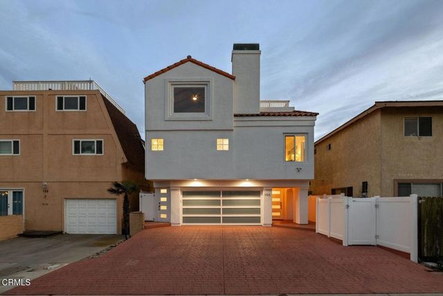105 Malibu Avenue, Oxnard, CA 93035