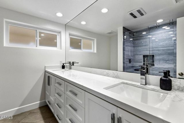 105 Malibu Avenue, Oxnard, CA 93035