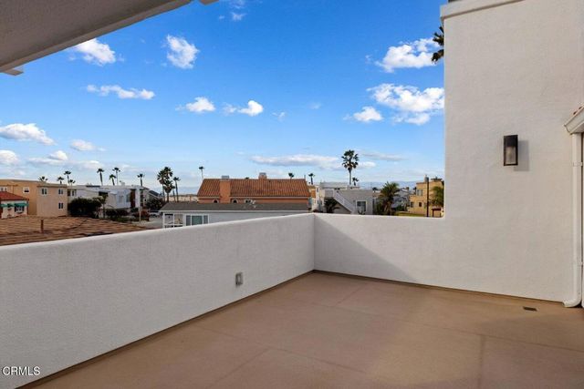 105 Malibu Avenue, Oxnard, CA 93035