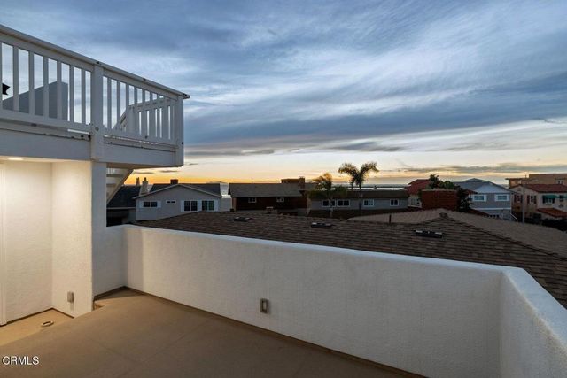 105 Malibu Avenue, Oxnard, CA 93035