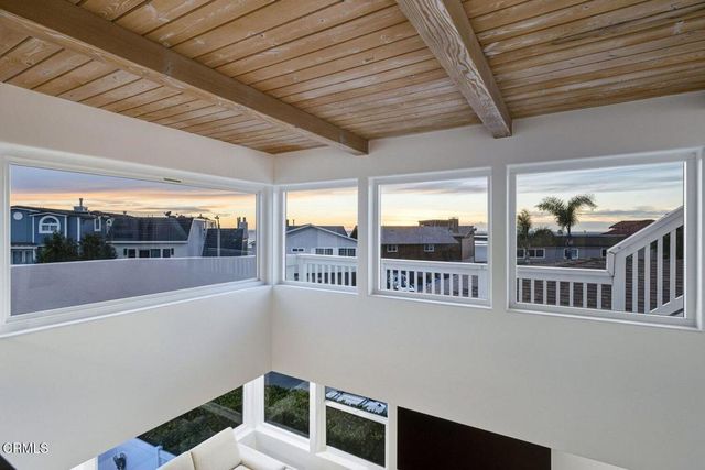 105 Malibu Avenue, Oxnard, CA 93035