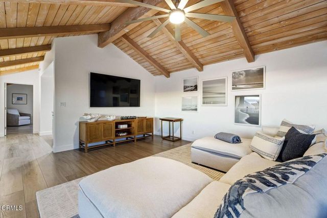 105 Malibu Avenue, Oxnard, CA 93035