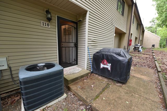 601 Dave Creek Pkwy Apt 110, Fairfield Bay, AR 72088