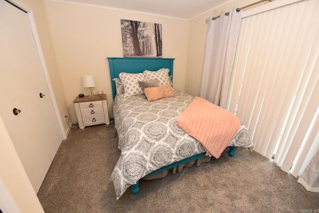 601 Dave Creek Pkwy Apt 110, Fairfield Bay, AR 72088