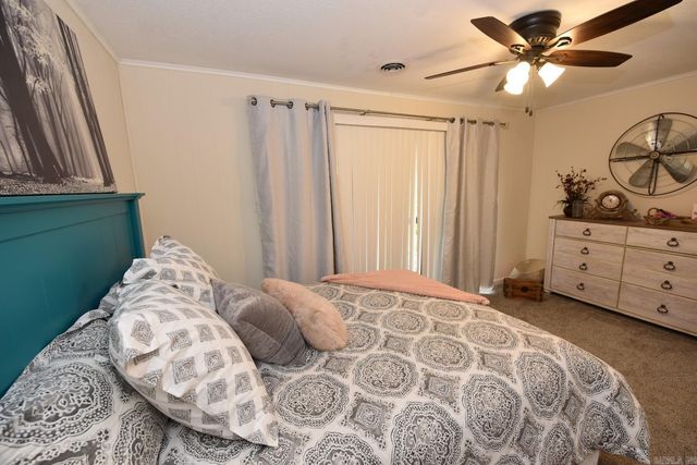 601 Dave Creek Pkwy Apt 110, Fairfield Bay, AR 72088