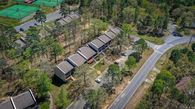 601 Dave Creek Pkwy Apt 110, Fairfield Bay, AR 72088