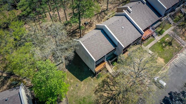 601 Dave Creek Pkwy Apt 110, Fairfield Bay, AR 72088