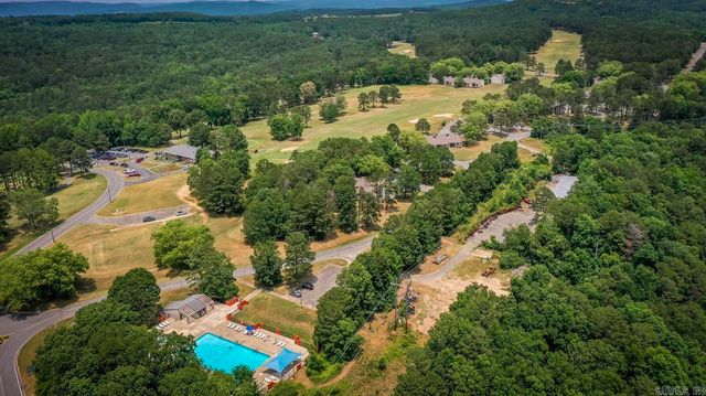 601 Dave Creek Pkwy Apt 110, Fairfield Bay, AR 72088