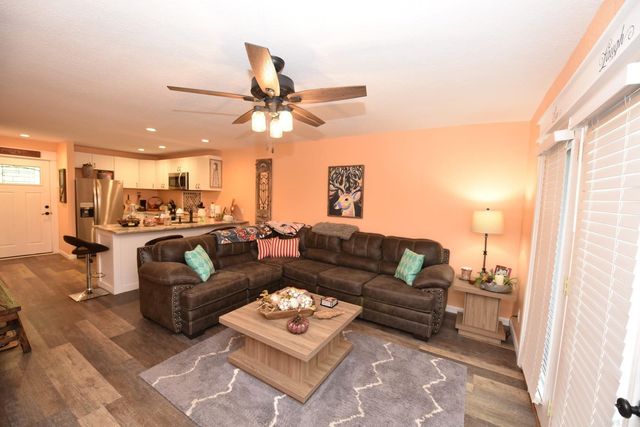 601 Dave Creek Pkwy Apt 110, Fairfield Bay, AR 72088