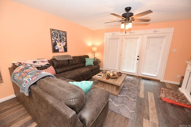 601 Dave Creek Pkwy Apt 110, Fairfield Bay, AR 72088