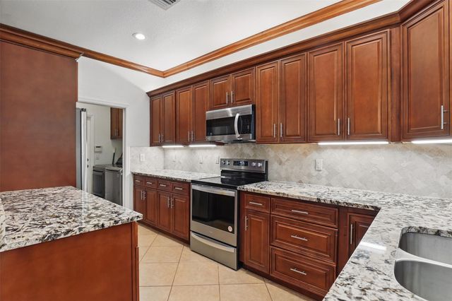 4324 S Magnolia Cir, Delray Beach, FL 33445