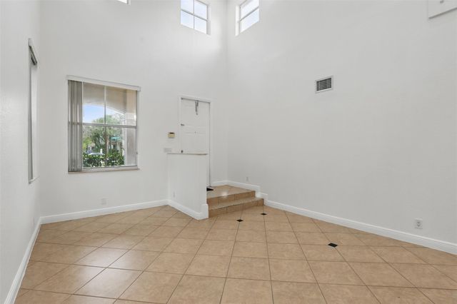 4324 S Magnolia Cir, Delray Beach, FL 33445
