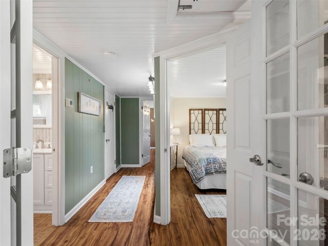 24 Baldridge Drive, Burnsville, NC 28714