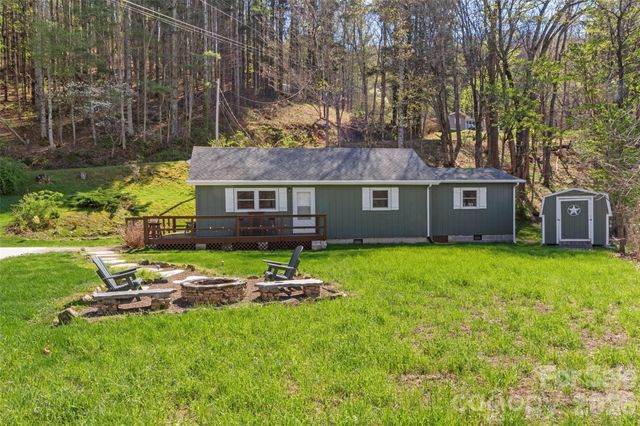 24 Baldridge Drive, Burnsville, NC 28714