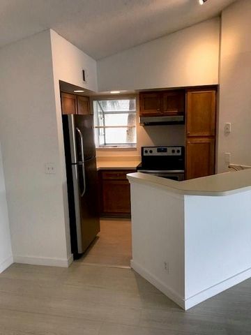 3310 N Pinewalk Dr N 1822, Margate, FL 33063