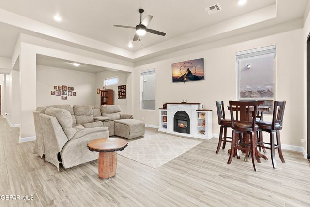733 BIRMINGHAM Place, El Paso, TX 79928