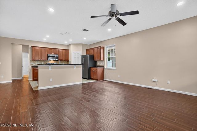 12205 LAVENHORN Road, Jacksonville, FL 32258