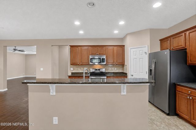 12205 LAVENHORN Road, Jacksonville, FL 32258