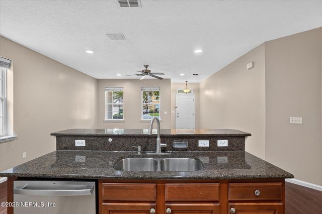 12205 LAVENHORN Road, Jacksonville, FL 32258