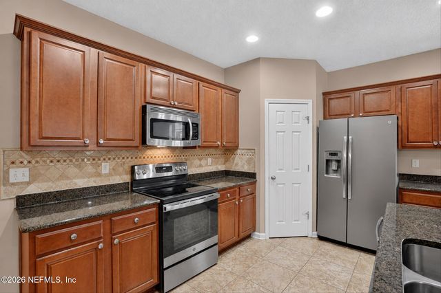 12205 LAVENHORN Road, Jacksonville, FL 32258