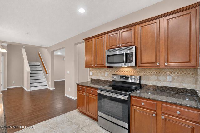 12205 LAVENHORN Road, Jacksonville, FL 32258