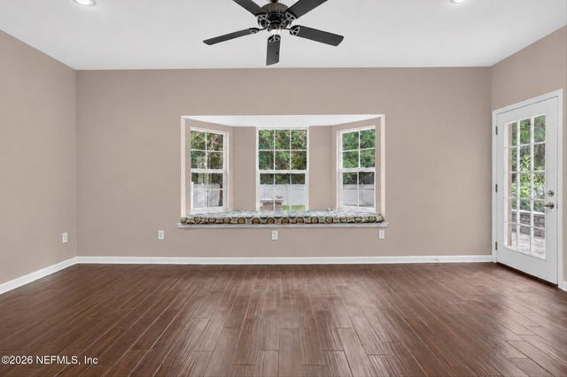 12205 LAVENHORN Road, Jacksonville, FL 32258