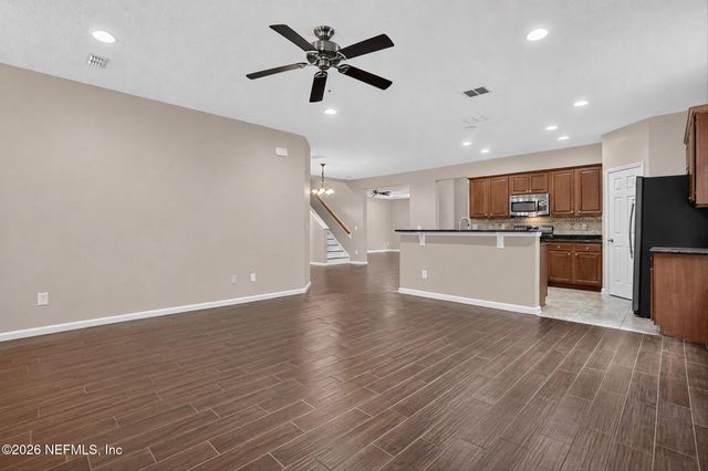 12205 LAVENHORN Road, Jacksonville, FL 32258