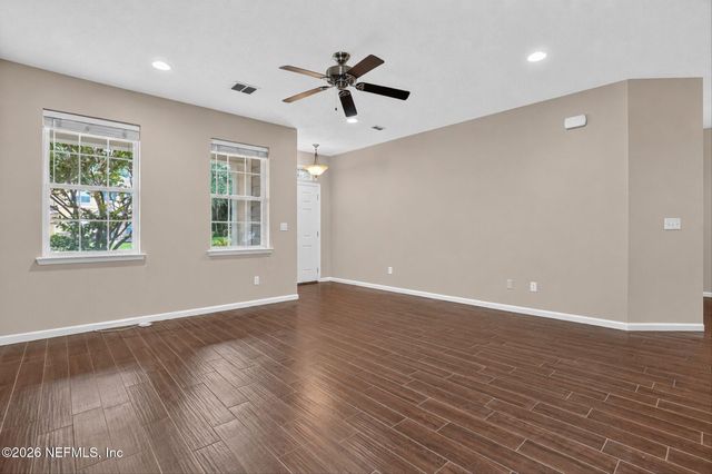 12205 LAVENHORN Road, Jacksonville, FL 32258