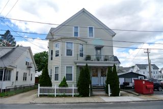 18 Standish Avenue, Cranston, RI 02920