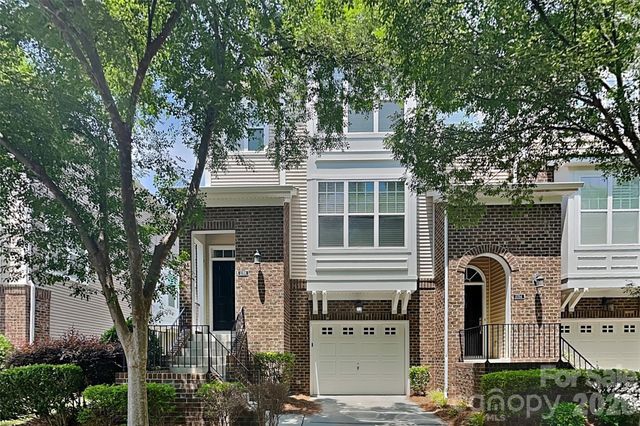 11198 Bridgewater Drive, Huntersville, NC 28078