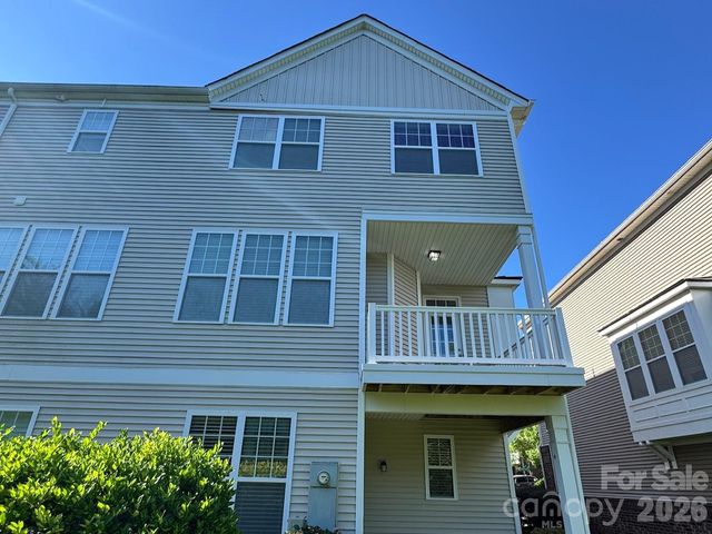11198 Bridgewater Drive, Huntersville, NC 28078