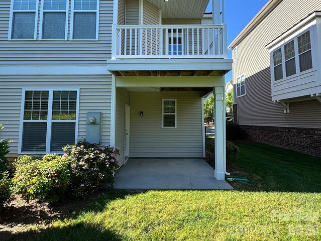 11198 Bridgewater Drive, Huntersville, NC 28078