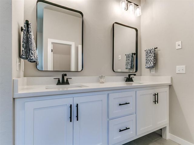 11617 SW 58th Street, Mustang, OK 73064