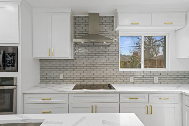 11046 Delford Circle, Dallas, TX 75228