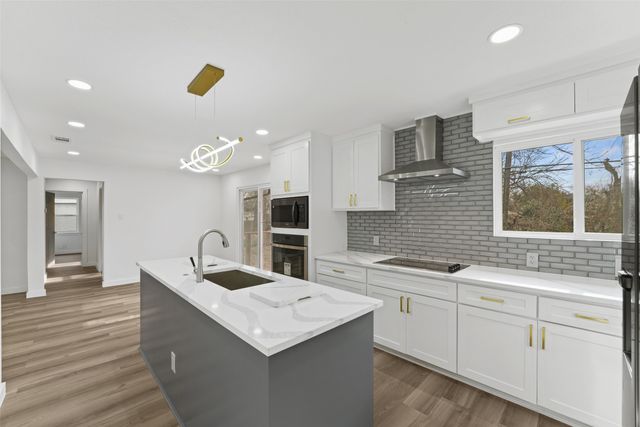 11046 Delford Circle, Dallas, TX 75228