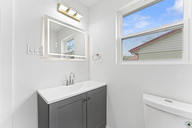 11046 Delford Circle, Dallas, TX 75228