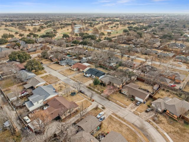 11046 Delford Circle, Dallas, TX 75228