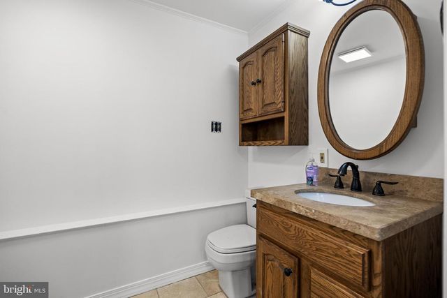 1581 COMMISSIONERS RD, Mullica Hill, NJ 08062