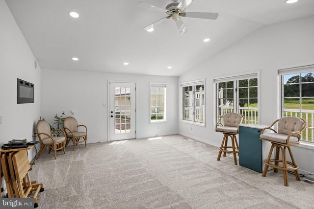 1581 COMMISSIONERS RD, Mullica Hill, NJ 08062